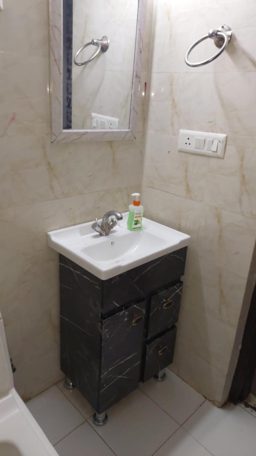 Sector143 Near Advant Office-2Bhk-Society-55" Smart Tv,10" Mattress-Spacious-Party,Couple,Family,Wfo Employes And Nri Friendly Place With Kitchen ,Living Room ,Near Candor Techspace,Advant It Park And Oxygen144 Center Noida Dış mekan fotoğraf